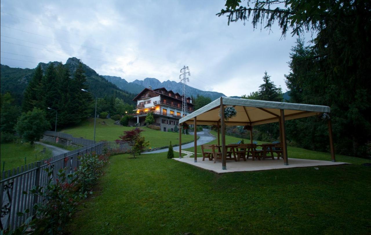 Albergo Ristorante Scanapa Castione della Presolana Zewnętrze zdjęcie