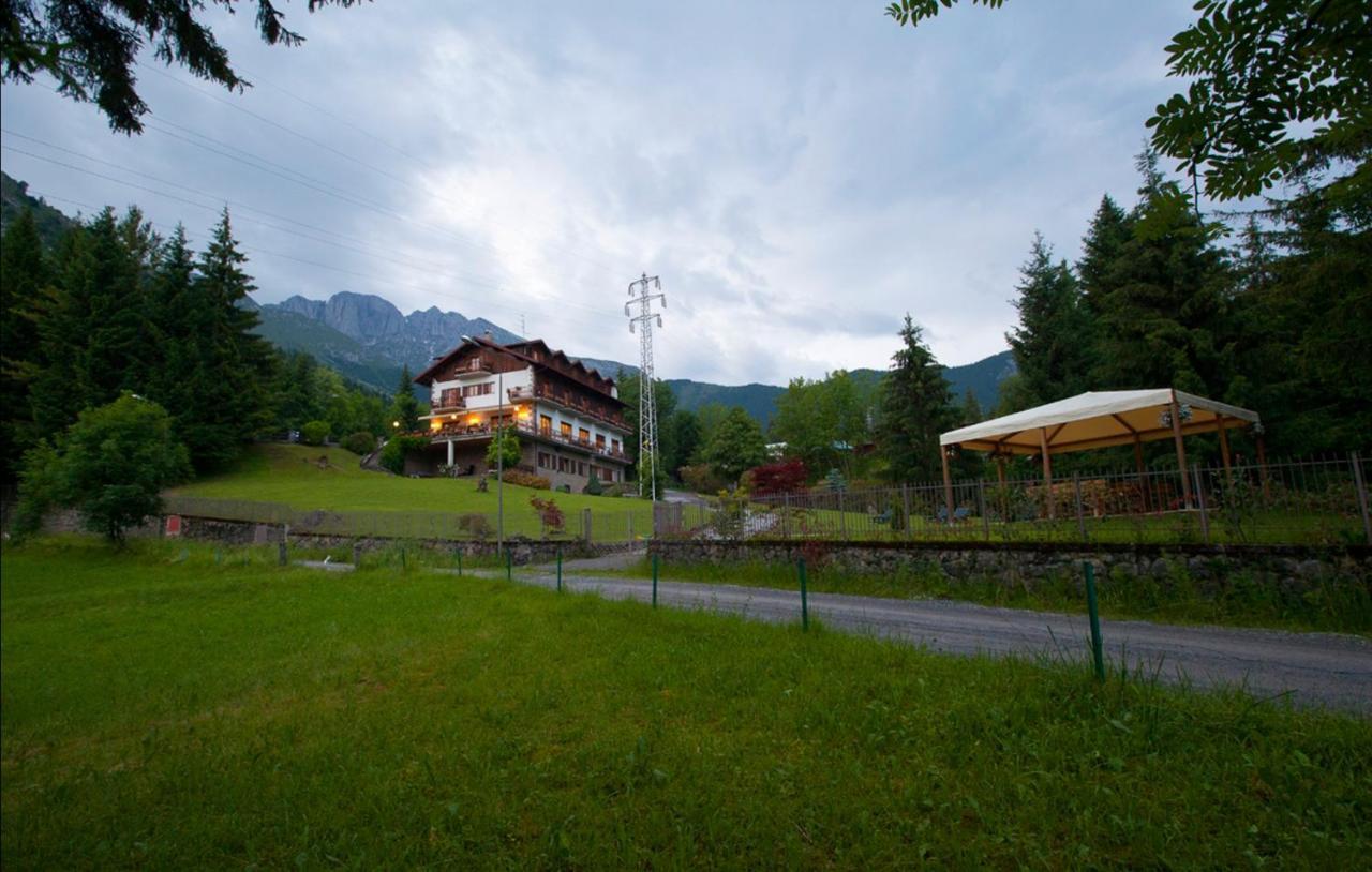 Albergo Ristorante Scanapa Castione della Presolana Zewnętrze zdjęcie